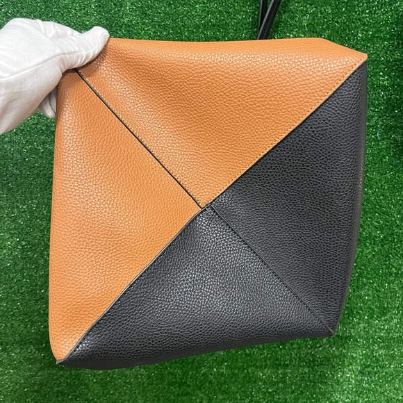 Vintage Celine Pairs black and caramel color block tote with tassels - Picture 10 of 14